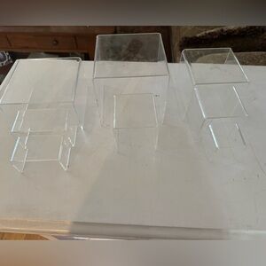 Display Plexi (8 pc set) in stairstep sizes in great condition.